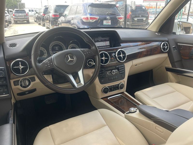 Thumbnail 2 of 2013 Mercedes-Benz GLK-Class